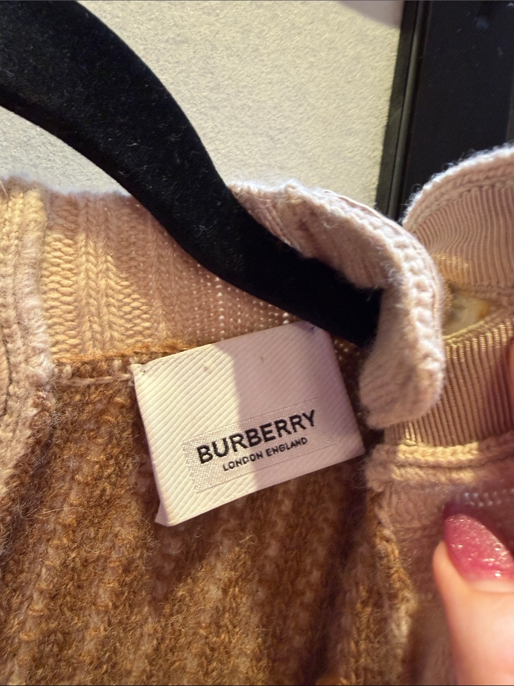 Burberry Cream and Brown Knit Two-Piece Set - Picture 2 of 6